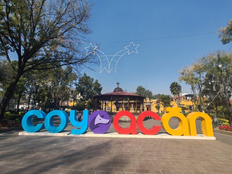 Llama Coyoacán a preservar su Centro Histórico en esta época Navideña