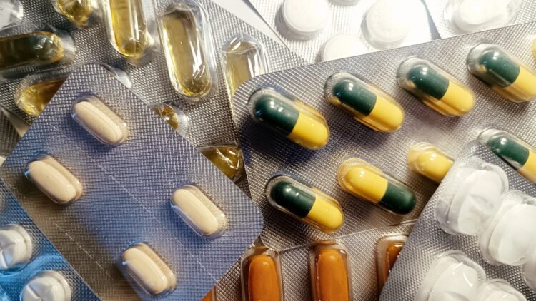 Automedicación provocó «súper-bacterias» inmunes a medicinas