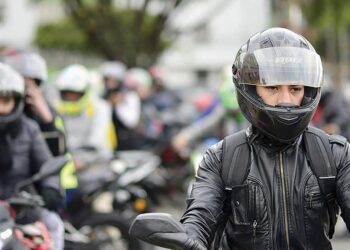 Van por uso obligatorio de casco en motocicletas