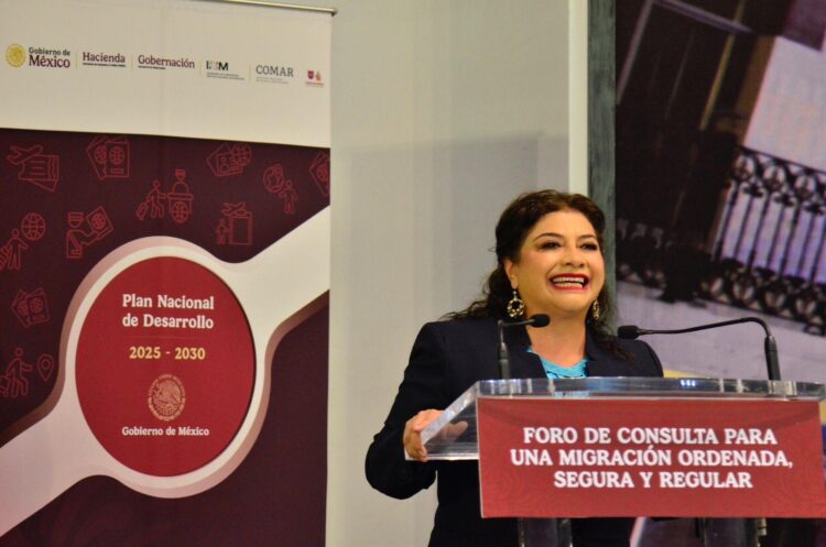 Protección, apoyo y oportunidades ofrece Brugada a migrantes