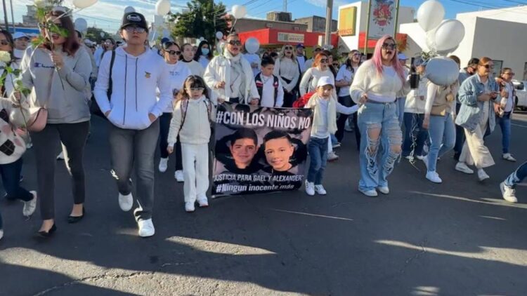 Justicia para Gael y Alexander: maestros despiden a sus alumnos en Culiacán