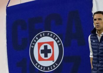 Cruz Azul mantendrá a Vicente Sánchez por el resto del torneo