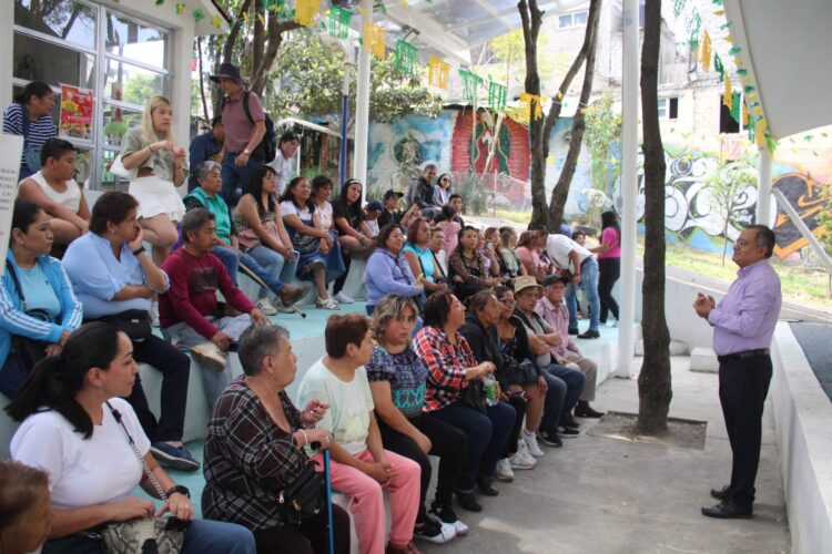 ¡Los Ojos de la Capital!