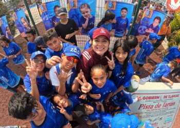 Inauguran en Tláhuac pista de tartán, niñas, niños y jóvenes los más beneficiados