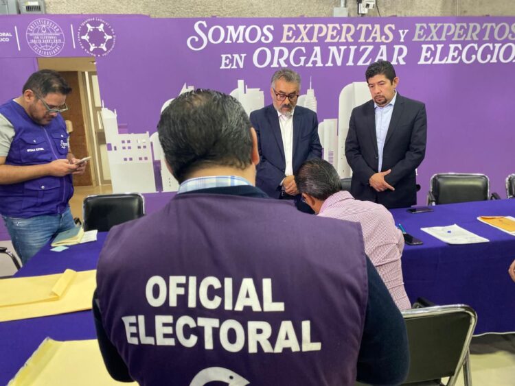 Entrega Congreso CDMX a IECM listado de candidaturas para elección del Poder Judicial