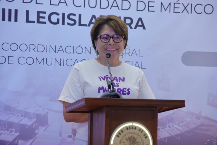 Martha Avila atenderá acuerdo sobre dictamen de reforma al Reglamento del Congreso