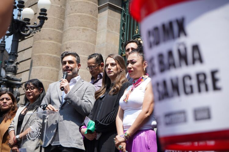 Fuerzas «obscuras» impiden discusión sobre corridas de toros: diputado