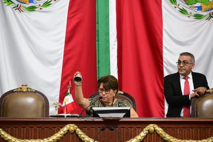 Presidencia del Congreso se deslinda de impedir acceso al Pleno a reporteros