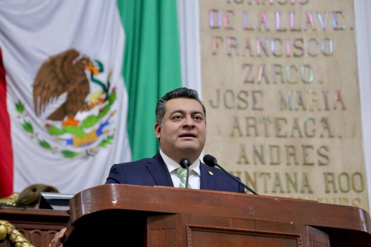 Habrá despojo de propiedades en la capital, advierten panistas