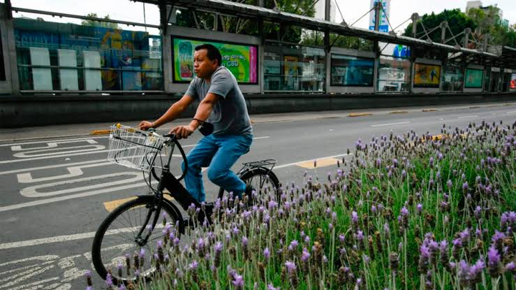 Ciclistas en peligro en la CDMX, alerta diputado