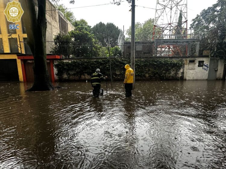 La CDMX, lista para actuar ante fuertes precipitaciones: Diputado