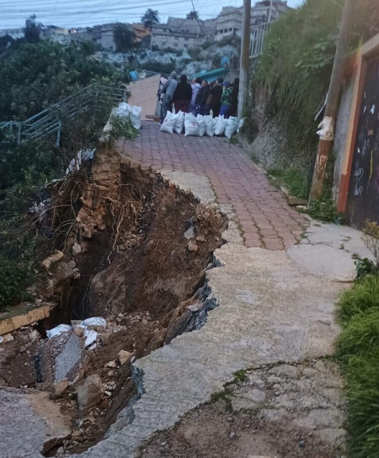 Se le derrumban las calles a Casarín en Álvaro Obregón