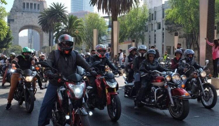 Motocicletas sin control y menores vulnerables en la CDMX