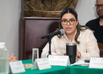 ¡Los Ojos de la Capital!