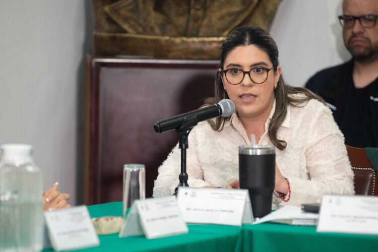 ¡Los Ojos de la Capital!