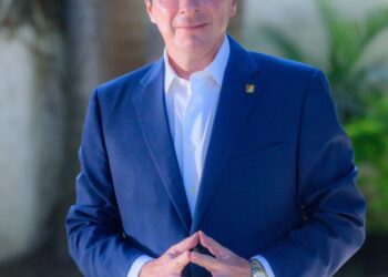 Camarena Morales, con historial en el servicio público para participar en la SCJN