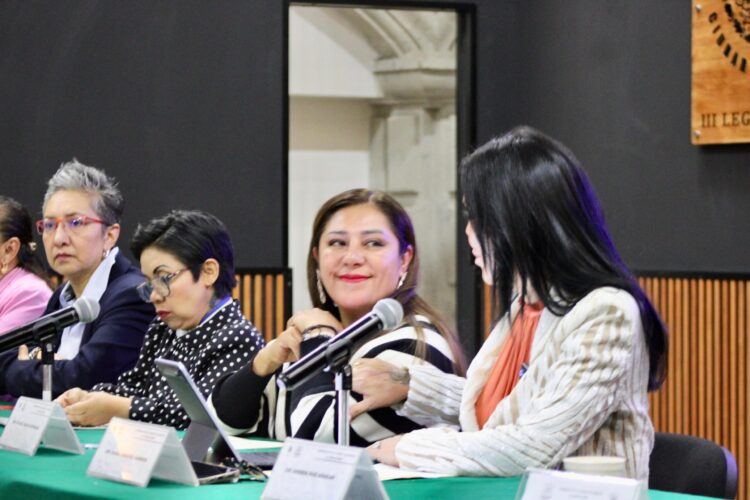 Proponen Parlamento del Comercio en el Congreso local