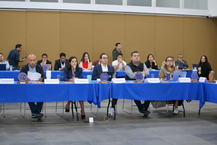 La oposición invisible intenta levantar la voz en un Congreso oficialista