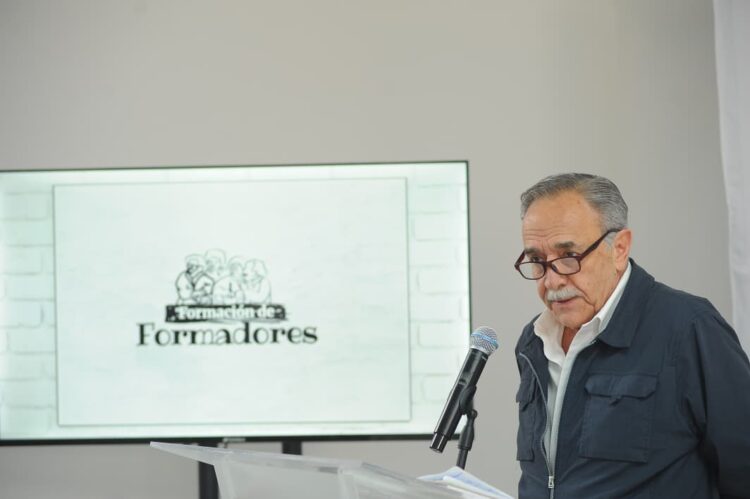 ¡Los Ojos de la Capital!