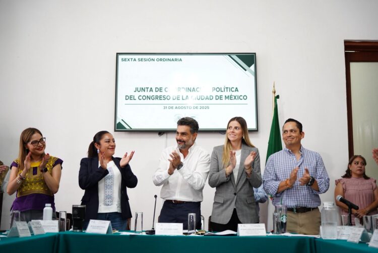 Renueva Congreso capitalino liderazgo de la JUCOPO