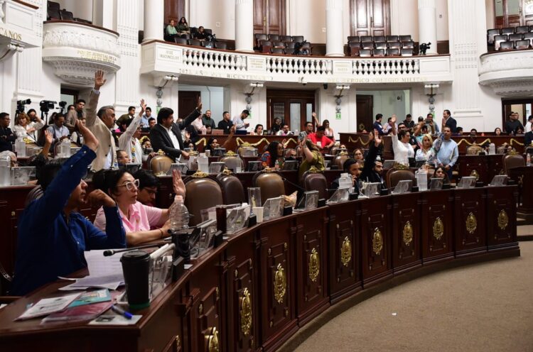 ¡Los Ojos de la Capital!