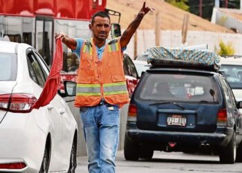 Multarán a ‘franeleros’ con 36 horas de cárcel