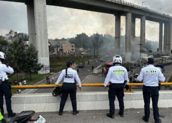 Explosión de pipa deja 70 lesionados y tres muertos