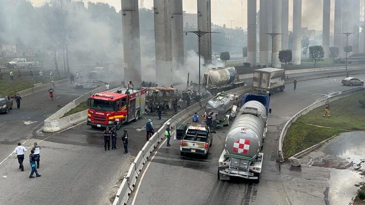 ¡Los Ojos de la Capital!