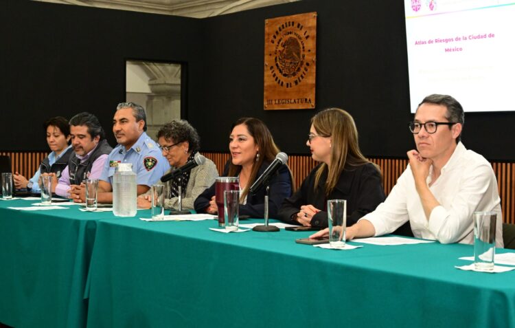 Presentan en el Congreso Atlas de Riesgos