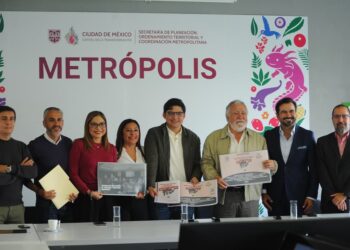 Morena entrega a Metrópolis el resultado de foros sin compromisos claros