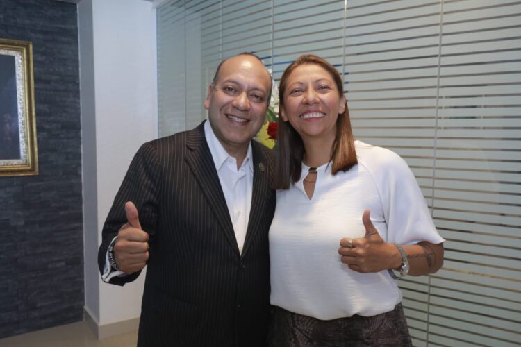 Evelyn Parra derrocha miles de pesos en desayunos de sus funcionarios