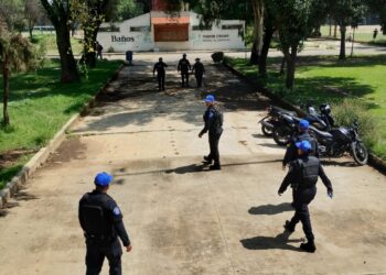 Retiran 76 puestos callejeros en Balderas