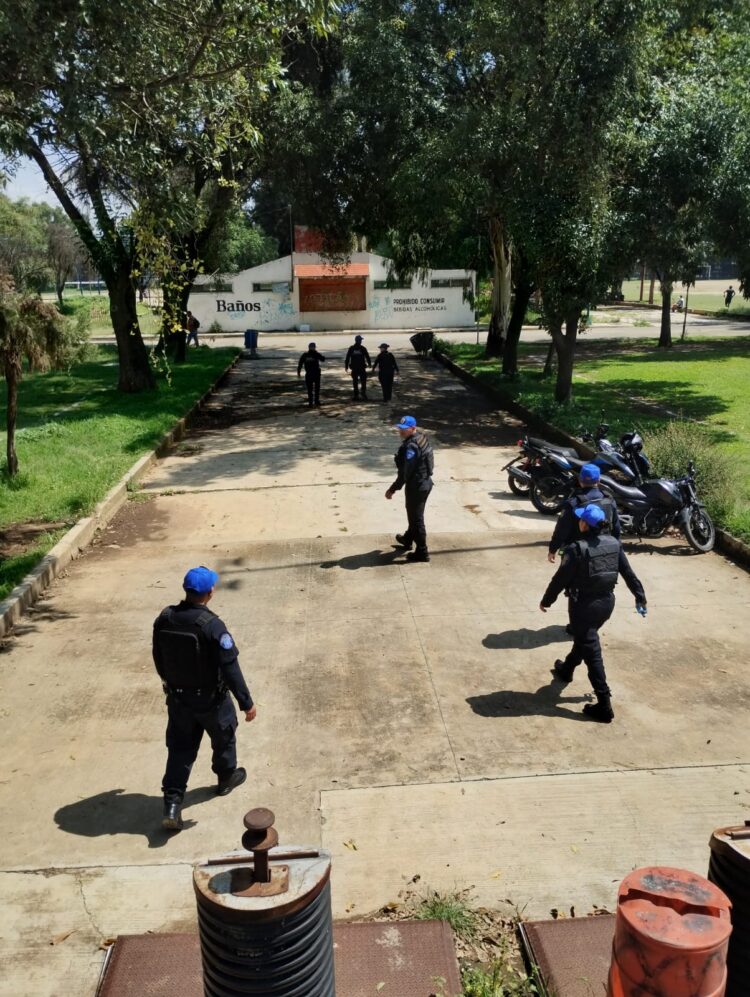 Retiran 76 puestos callejeros en Balderas