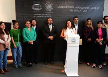 ¡Los Ojos de la Capital!