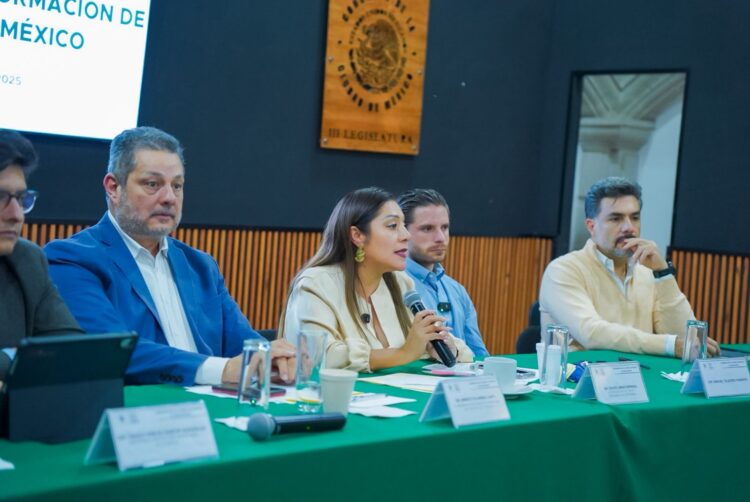 Bravo Espinosa llama a fortalecer la libertad de expresión en la capital