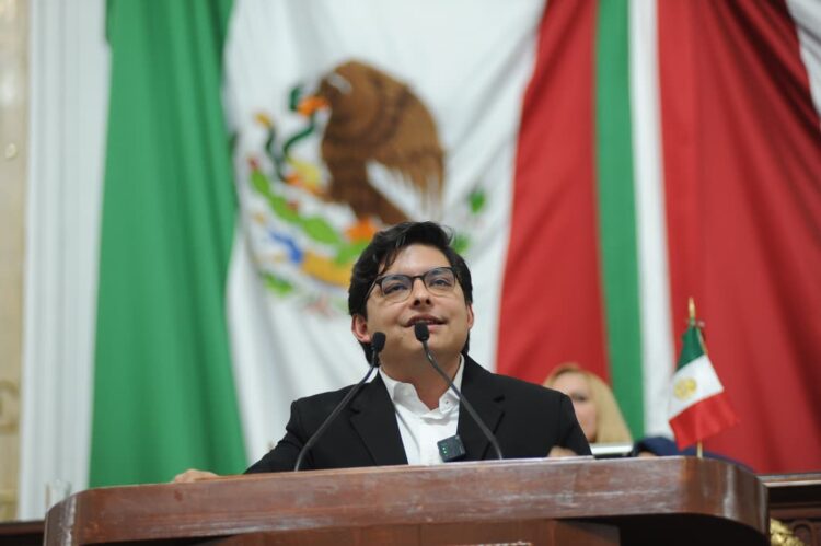 ¡Los Ojos de la Capital!