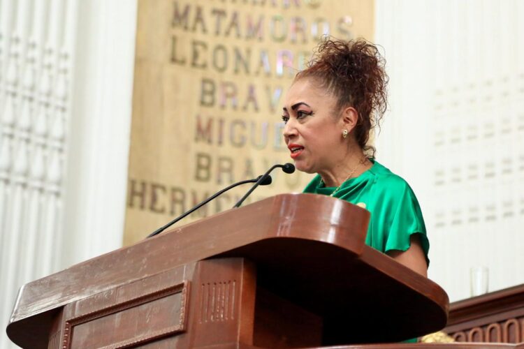 Proponen hasta 13 años de cárcel por agredir a policías