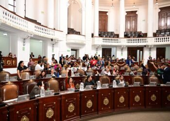 ¡Los Ojos de la Capital!