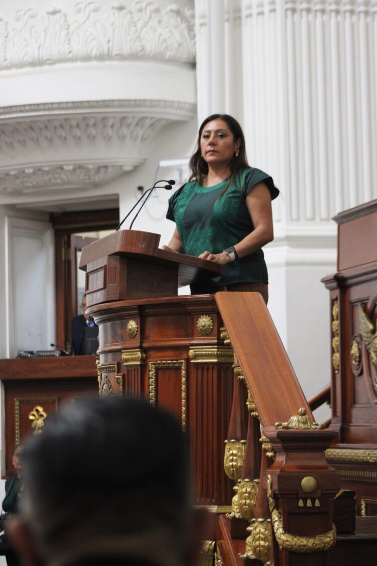 ¡Los Ojos de la Capital!