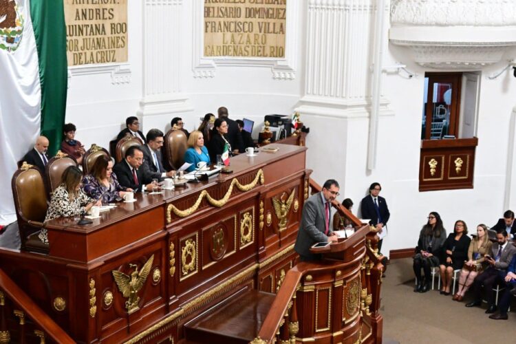 ¡Los Ojos de la Capital!