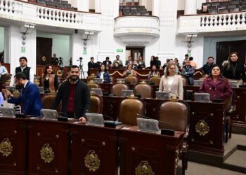 Endurecen castigos por despojo en CDMX: hasta 11 años de cárcel 