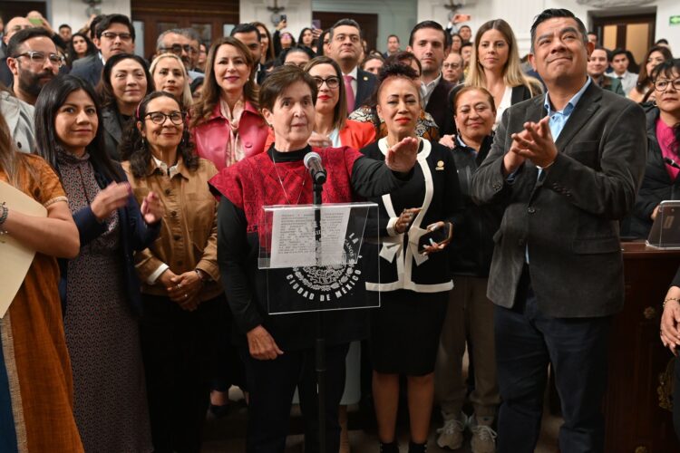 González Saravia asume presidencia de la CDHCM para el periodo 2025-2029