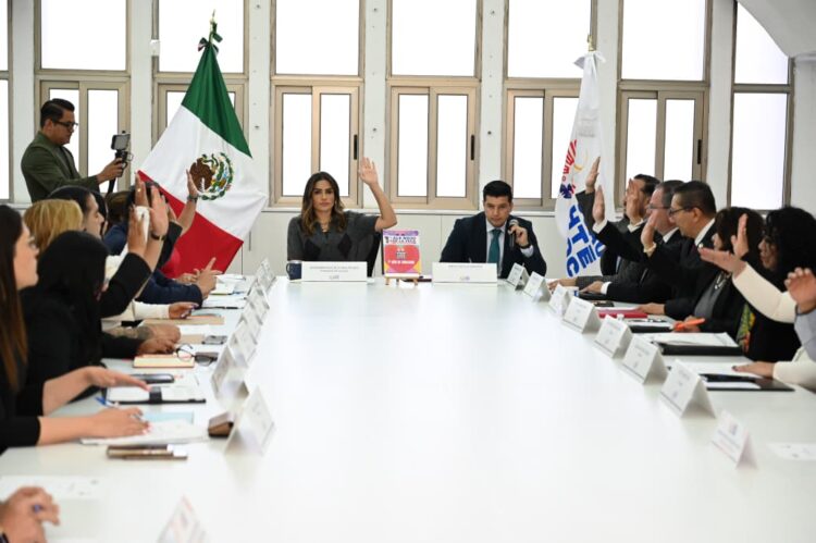 Rojo de la Vega presenta su Primer Informe e insta a cerrar filas por la Cuauhtémoc