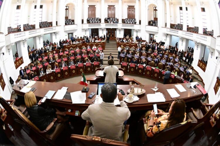 Piden destitución de Tabe y Alessandra por actos violentos en marcha del 15N