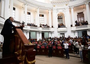 ¡Los Ojos de la Capital!