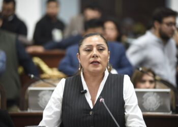 Morena denuncia censura tras suspensión de su cuenta en X