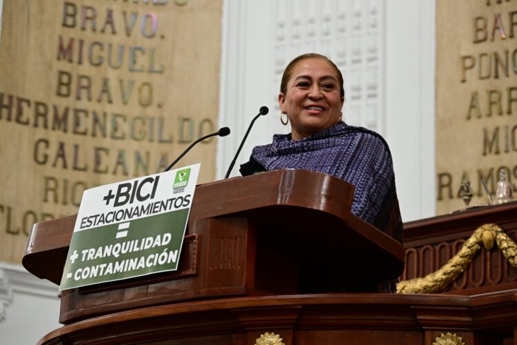Diputada del PVEM propone biciestacionamientos obligatorios en CDMX