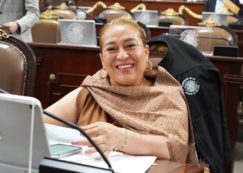 Congreso aprueba histórico reconocimiento a defensoras del bosque