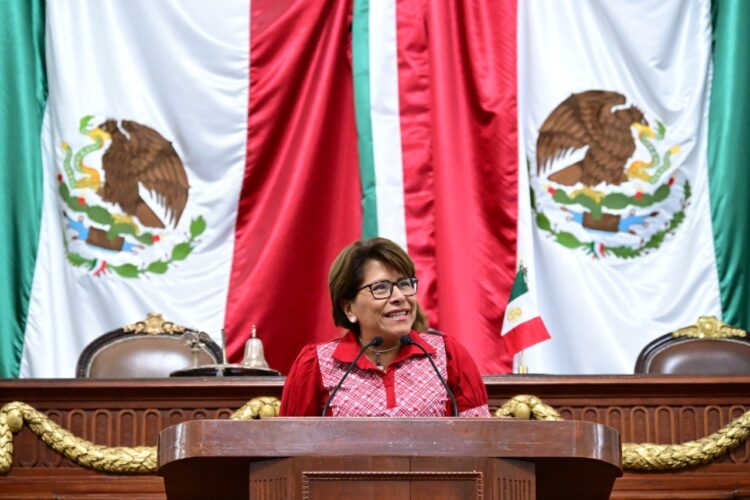 Martha Ávila respalda modelo “casa por casa” de Clara Brugada