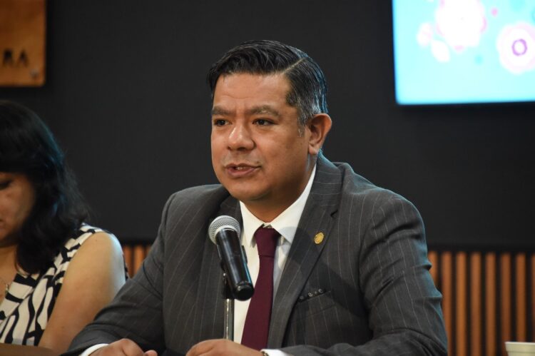 Morena apuesta por mujeres sindicalistas; Juan Rubio encabeza capacitación